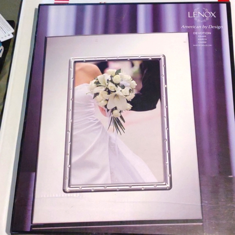 1 Lenox 8x10 Picture Frame New,Never Opened Devotion Frame Marco Cadre